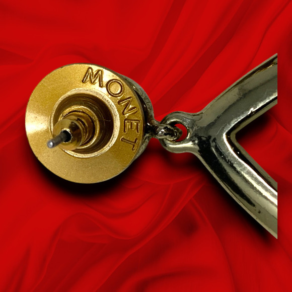 Vintage 1980's Monet Teardrop Dangle Pierced Earrings Faux MOP Couture Runway - Picture 2 of 6